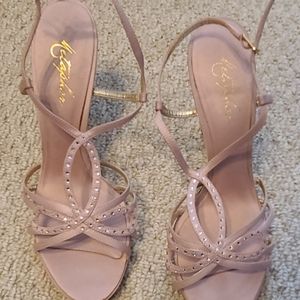 Metaphor pink w/rhinestones pumps-size 8.5